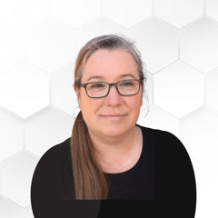 Headshot of Christy Beard, owner of Virtually Structured