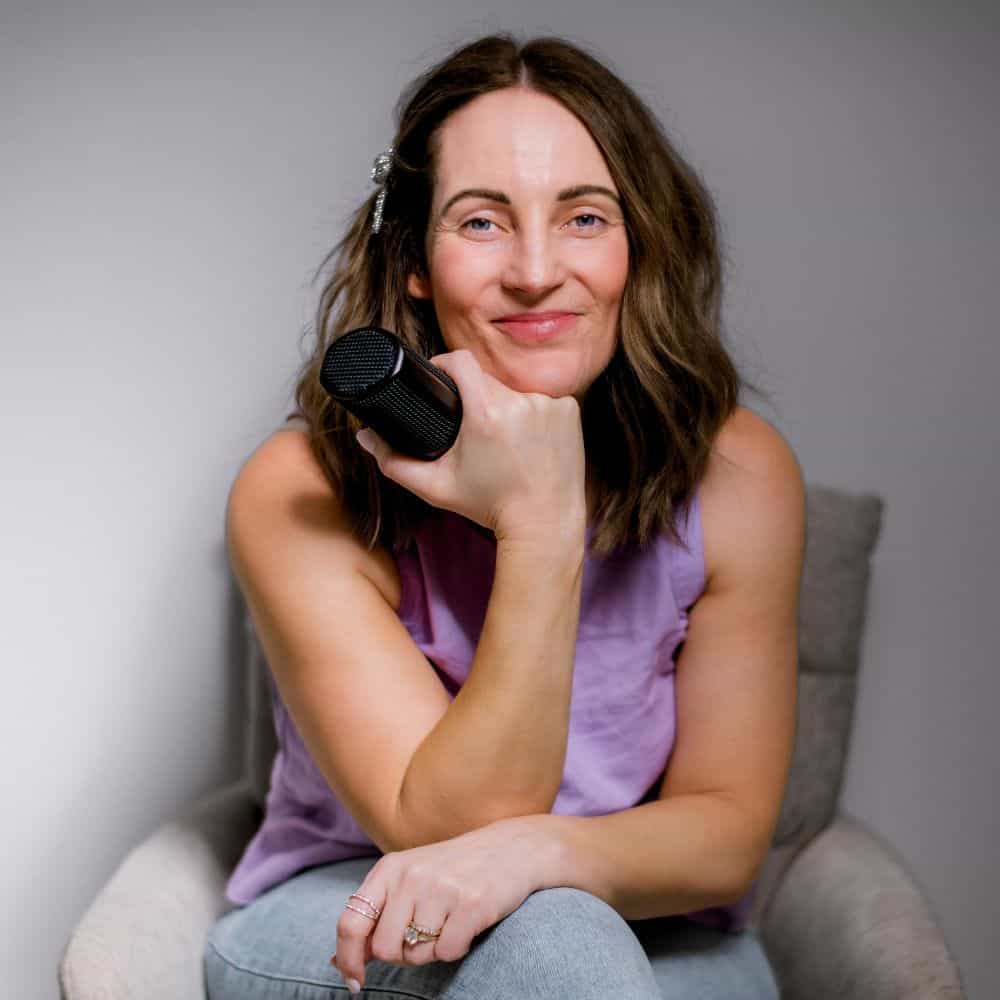 Headshot of online business coach Kylie Kelly
