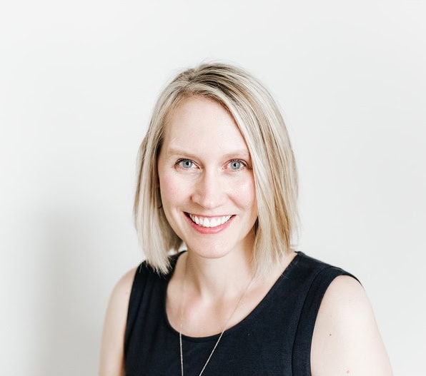 Headshot of marketing coach Laura Lopuch